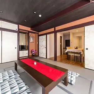  アパート Sola House